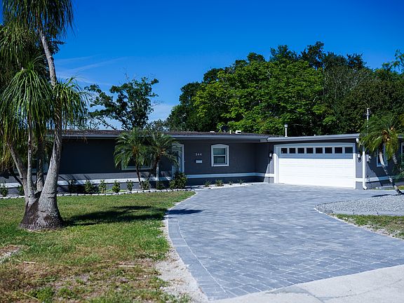 2nd image of 544 Queens Mirror Cir