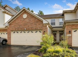 383 Emerald Ln, Algonquin, IL 60102