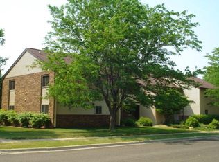1001 10th Ave N APT 2, Onalaska, WI 54650