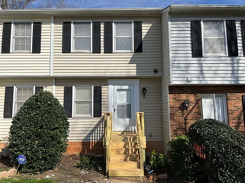 15 Astor Ct Photo 1