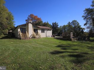 166 Twining Bridge Rd, Newtown, PA 18940