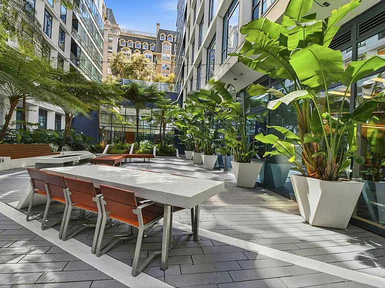 1688 Pine St #1008 — Photo 40