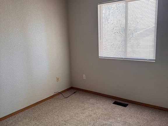 5th image of 4915 Butte Ln