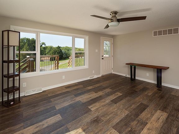 5th image of 11251 Circle Dr