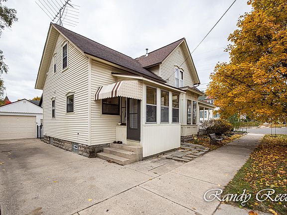 4th image of 1258 Powers Ave NW