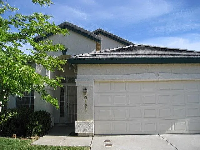 9121 Rose Parade Way photo 1