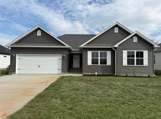 419 Cedar Run St, Bowling Green, KY 42101