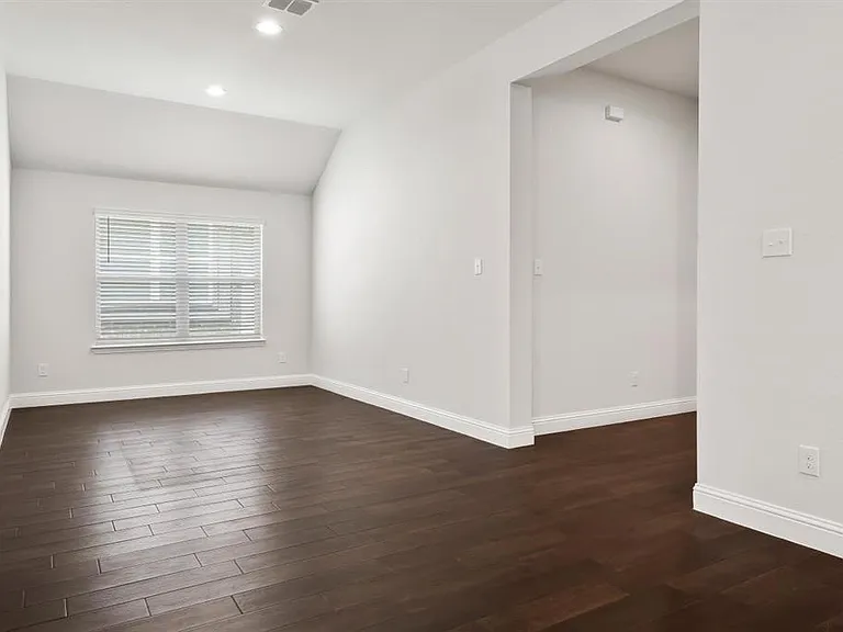 429 Cooper St — Photo 5