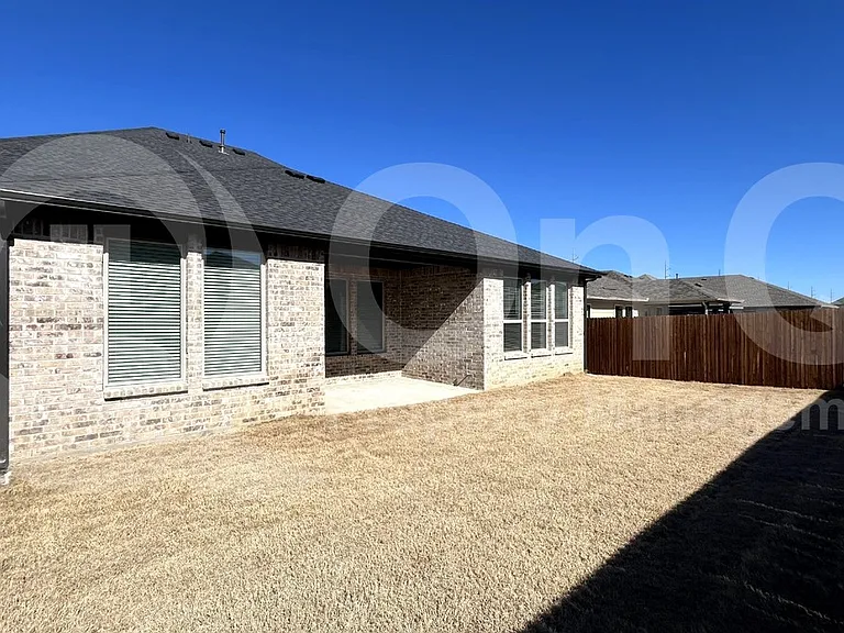 1908 Briar Hill Dr — Photo 21