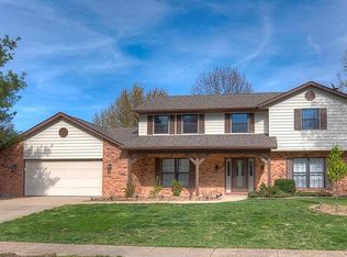 1018 Woodleaf Dr, O Fallon, IL 62269