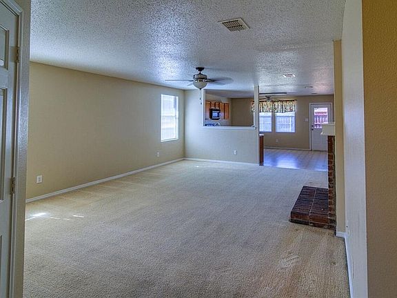 4th image of 2617 Annalea Ln