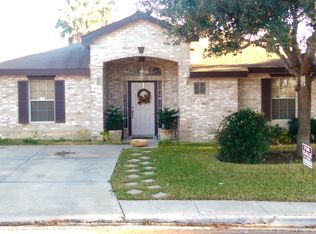 1819 Denmark Ln, Laredo, TX 78045