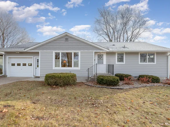 205 Sunset Ave N, New Prague, MN 56071