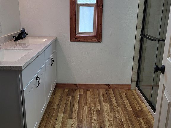 3rd image of 89 Waterfall Loop