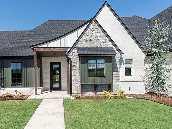 3rd image of 9601 Quail Hollow Way