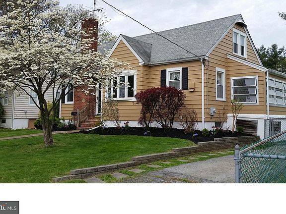 2nd image of 2605 Washington Ave