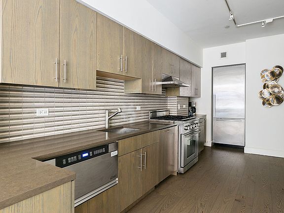 5th image of 67 Liberty St APT 7