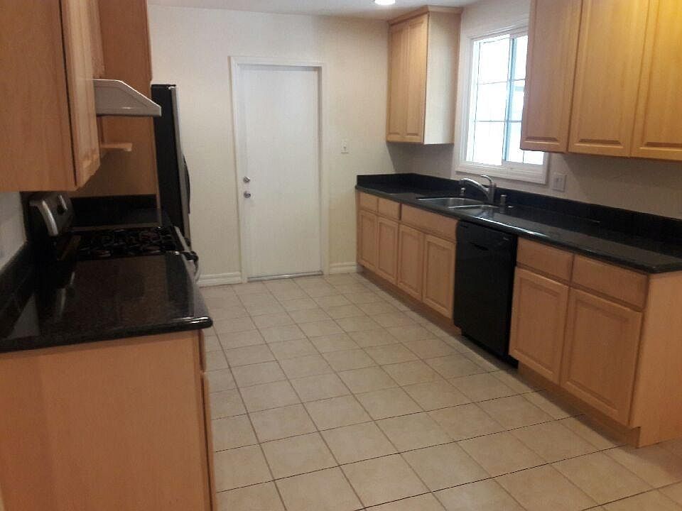 2nd image of 22547 Byron St
