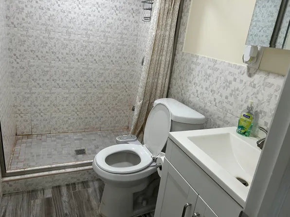 (undisclosed Address), East Meadow, NY 11554