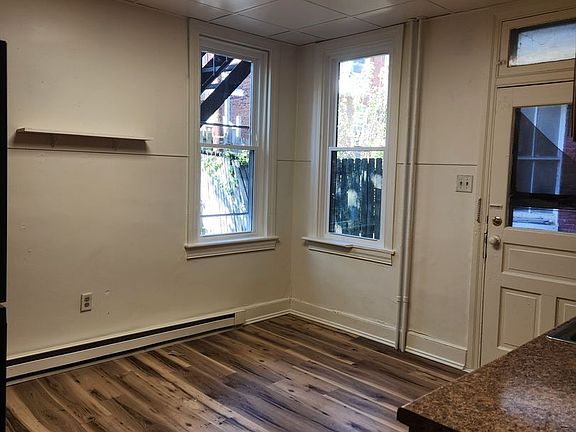 5th image of 529 E Philadelphia St APT 1