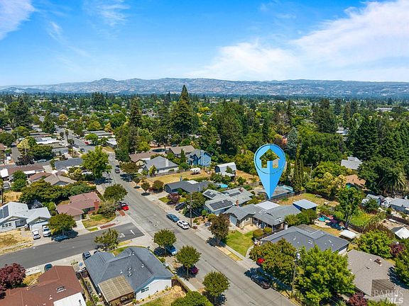 3rd image of 2860 Linda Vista Avenue