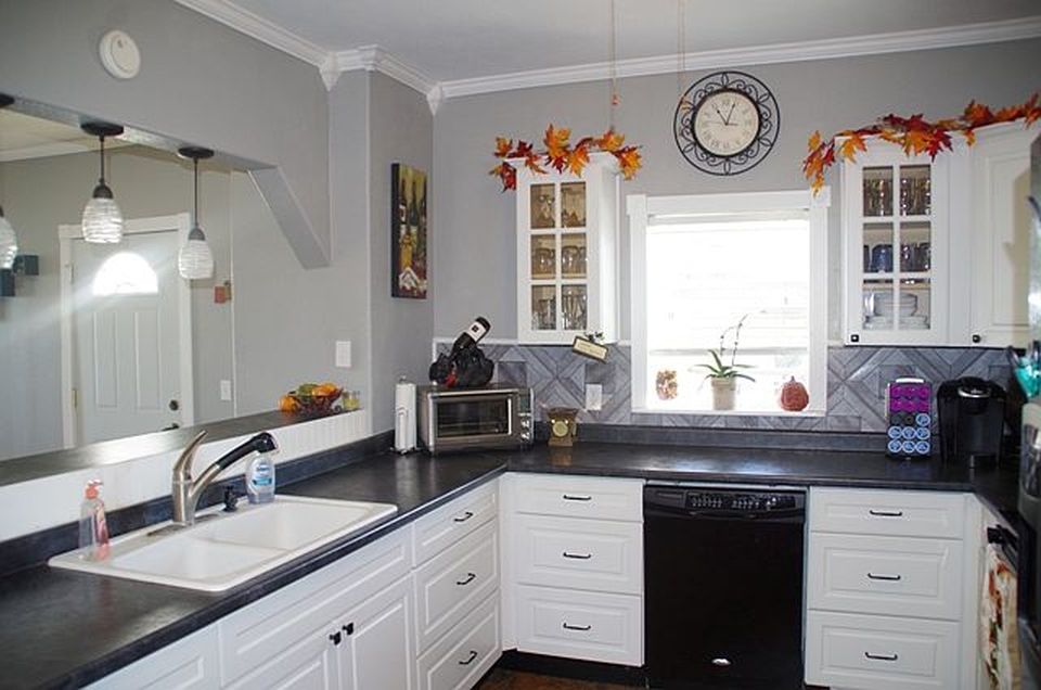 605 N 5th Ave - Property Image