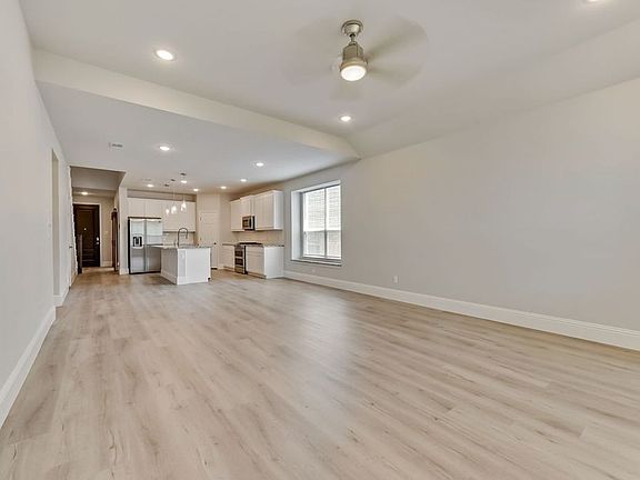 3rd image of 1819 Michael Dr