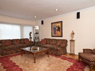 4th image of 9 Wincott Dr