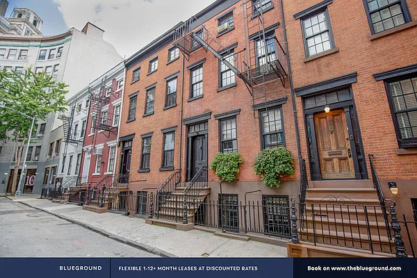 Rented by The Blueground | media 25