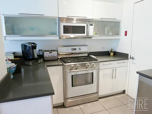 Rented by Brooklyn Heights Real Estate Inc | media 18