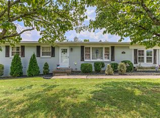 105 E Roberts Rd, Portland, TN 37148