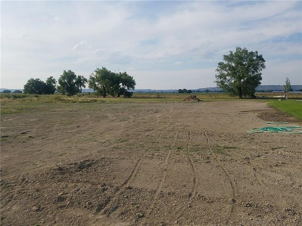2nd image of 4905 Diamond Falls Rd