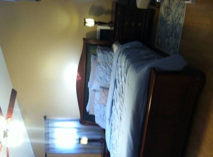 Second floor bathroon