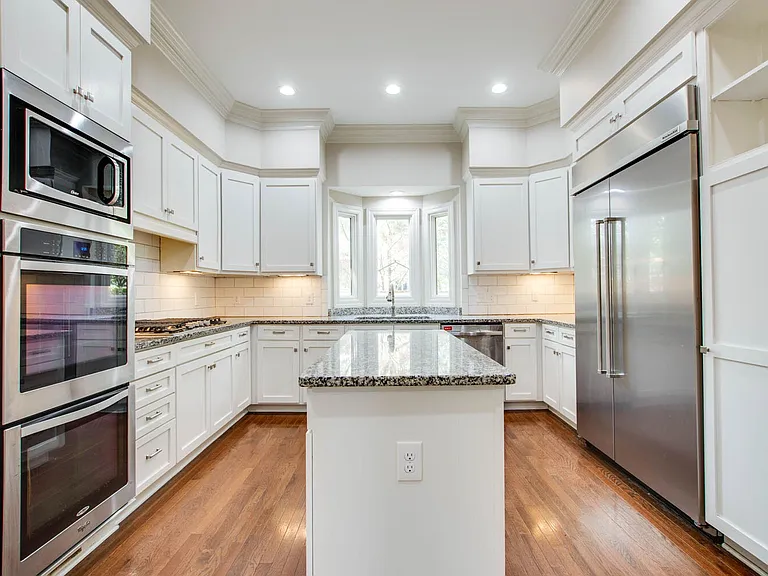 1306 SE Broad St — Photo 13