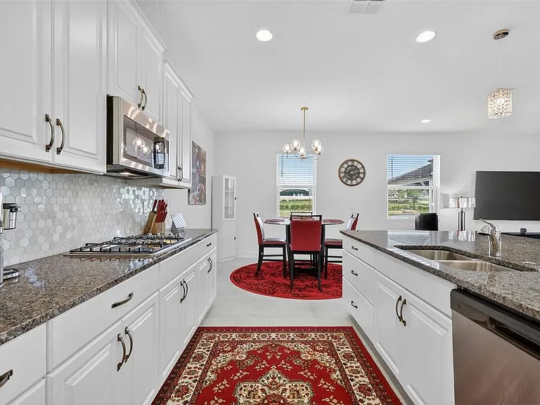 6070 Sierra Crown St — Photo 16