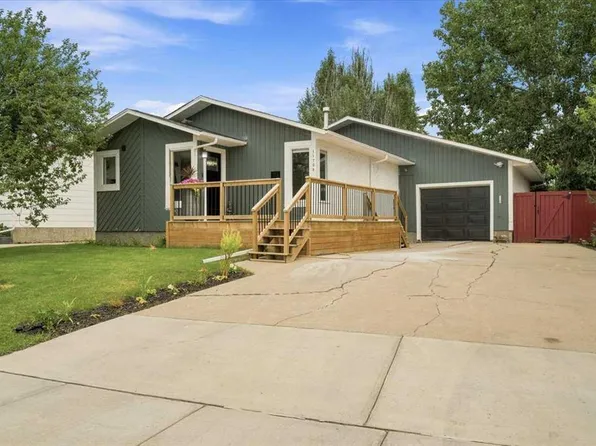 11709 NE 95th St, Grande Prairie, AB T8V 4N9