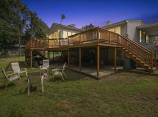 28 Pine Ridge Rd, Weymouth, MA 02189