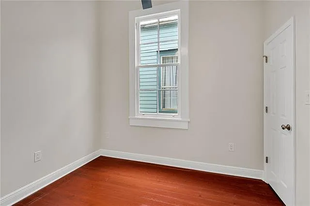 2514 Laurel St — Photo 8
