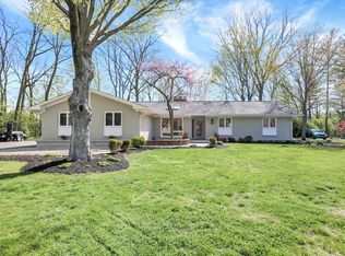 8459 Spring Mill Ct, Indianapolis, IN 46260