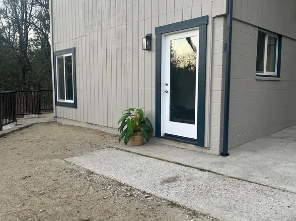 13642 Brooks Rd, Grass Valley, CA 95945