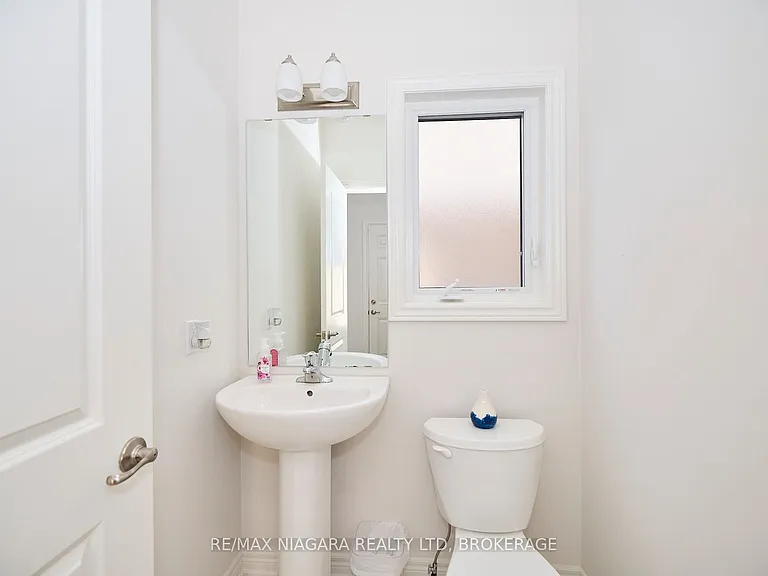 3595 Carolina Ct — Photo 6