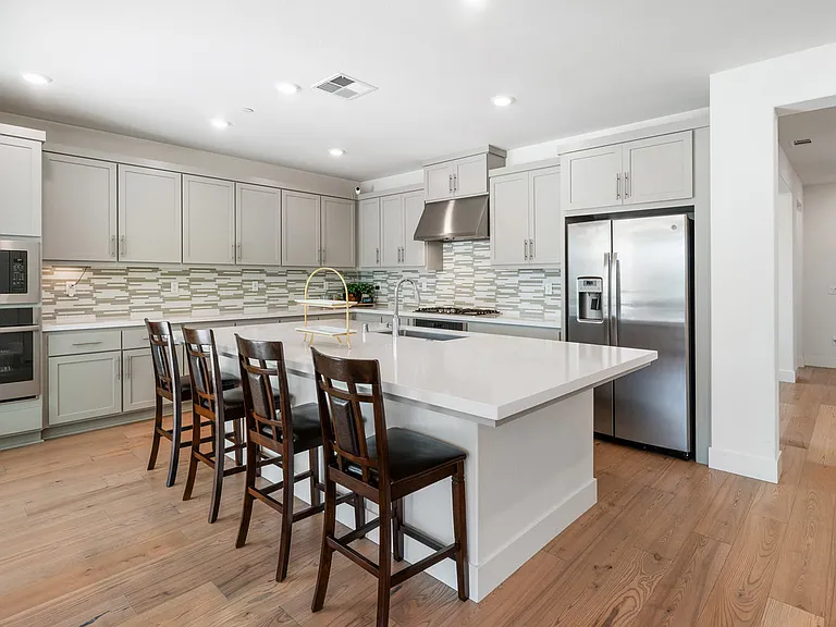 6274 Carousel Ave — Photo 6