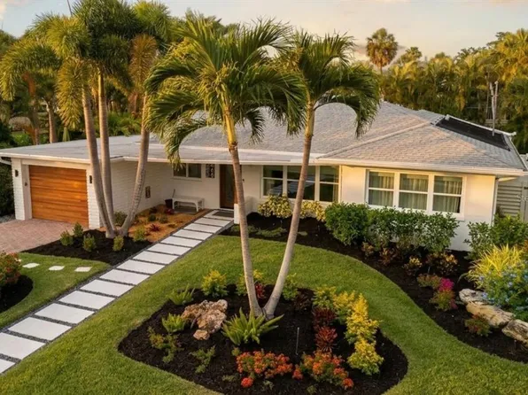 409 N Washington Dr, Sarasota, FL 34236