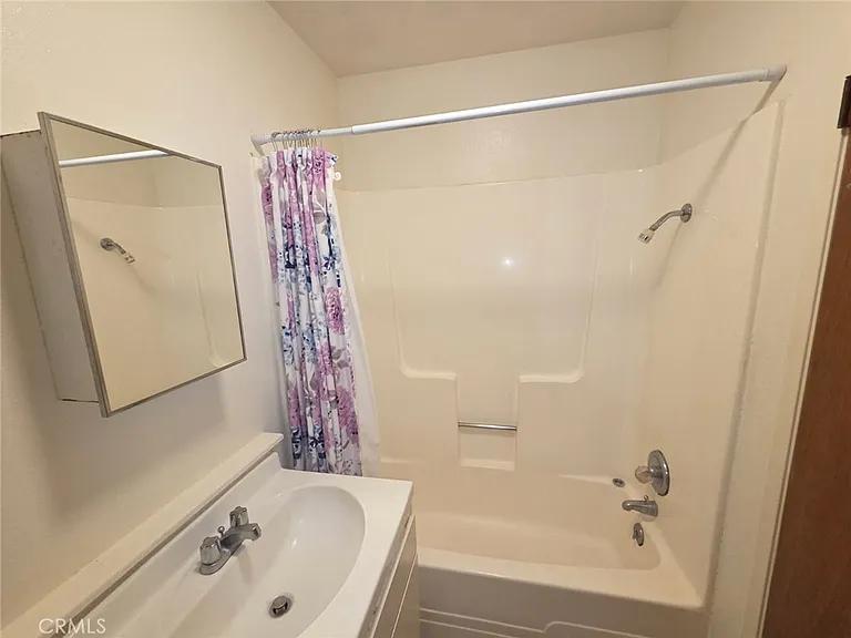 1251 Butte St — Photo 10