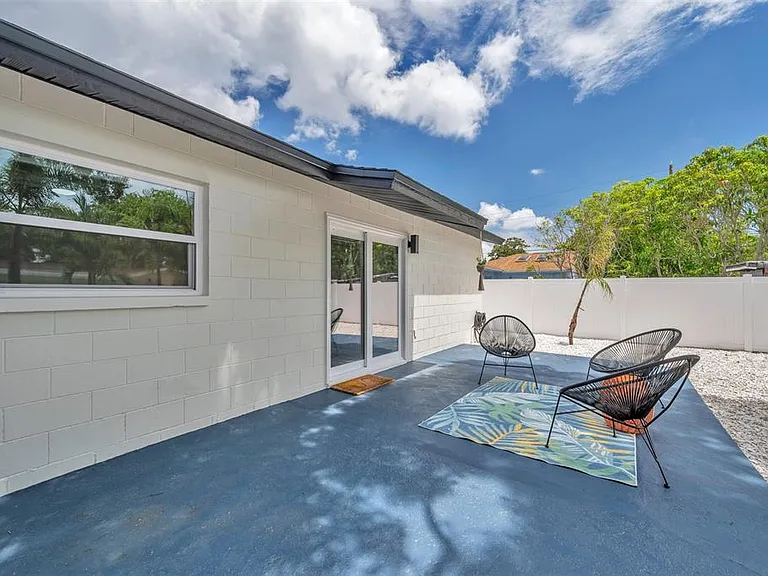 2310 Mary Sue St — Photo 32