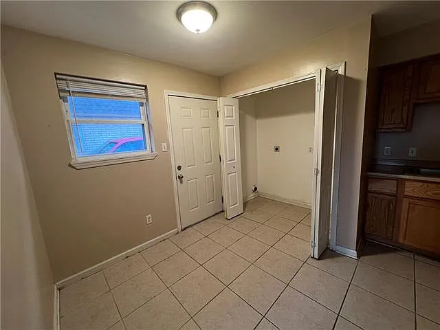 3508 Pakenham Dr — Photo 6