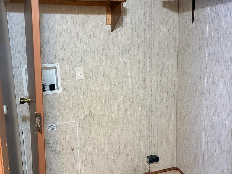 124 Watson Ln #12 — Photo 8