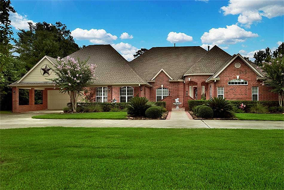 1st image of 15429 Queen Elizabeth Ct