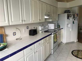 3234 Laurel Oaks Ln, Hollywood, FL 33021