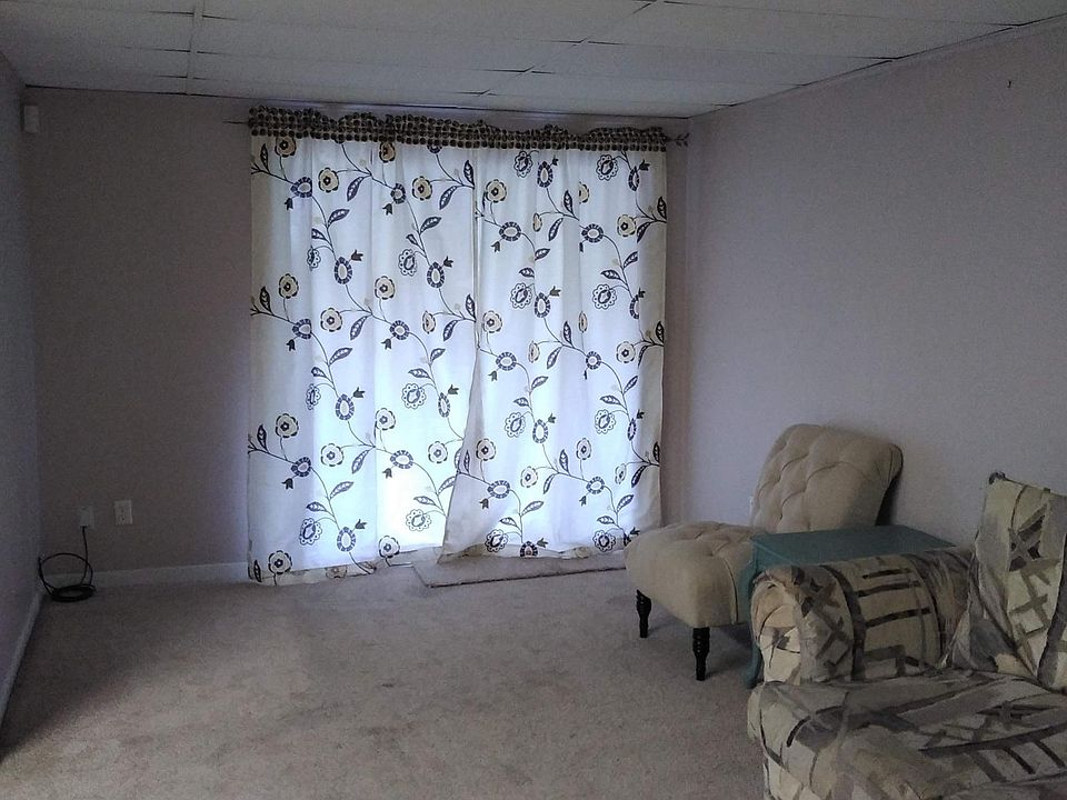 Living room/TV room